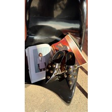 Sivri Burun Gold Tokalı Terlik Siyah