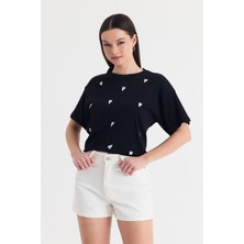 Rays Siyah Kalp Nakışlı Detay Oversize Tişört 2150-11