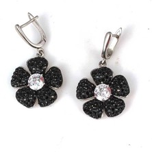 Nusret Takı 925 Ayar Gümüş Siyah Oniks Taşlı Yonca Küpe