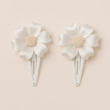 Küçük Çiçek Desenli Beyaz Çıtçıtlı Toka