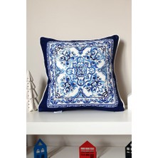 Mavi Çini Desen Tasarımlı Fitilli Kırlent Kılıfı - 43 x 43 cm