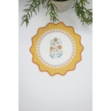 Folk Stili Sarı Kenar Çiçek Tasarımlı Nakış Kenar Kumaş Kokteyl Peçetesi 1 Adet