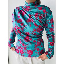 Kadın Mavi-Pembe Yaprak Desenli Uzun Kollu Kadife Bluz