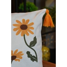 Dekomall Püsküllü Bej Punch Panç Nakışlı Kırlent Kılıfı 43 x 43 cm