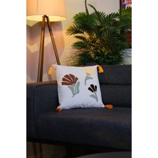 Dekomall Püsküllü Punch Panç Nakışlı Kırlent Kılıfı Çiçek Bahçesi 43 x 43 cm
