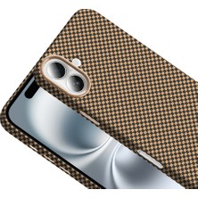 Casesuar Apple iPhone 16 Kılıf Magsafe Şarj Özellikli Karbon Fiber Görünümlü Css Gros Kapak - Gri-Siyah