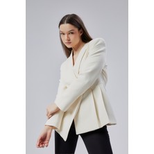 Ekru Regular Fit Pile Detaylı Blazer Ceket