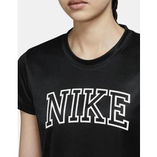 Nike Dri-Fit Swoosh Graphic Kadın Siyah T-Shirt