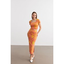 Kadın Turuncu Jakarlı Kumaş Kare Yaka Crop Maxi Boy Etekli Takım