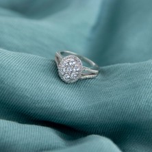 Giby Jewel Ortası Çiçekli 925 Ayar Gösterişli Gümüş Yüzük