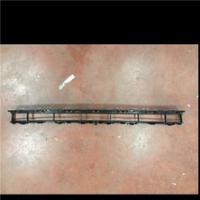 8V3807647B On Tampon Alt Orta Izgara A3 Hb 2016>>