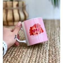 Giftmoda Kadın Gücü Tasarımlı Kupa