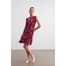 Kadın Bordo Desenli Kolsuz Mini Krinkıl Elbise