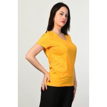 Zegy V Yaka Kısa Kollu Kadın Tişört  - Sarı Sarı - 40