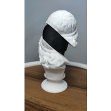 The Divine And The Mortal-Ilahi ve Ölümlü Dekoratif Biblo Hediyelik Siyah Beyaz Plastik 19 cm