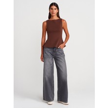21001 Kayık Yaka Peplum Top-Açık Kahve