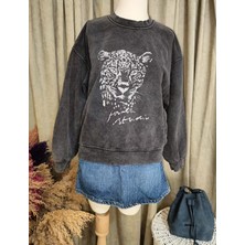 Aslan Baskılı Yıkamalı Sweatshirt