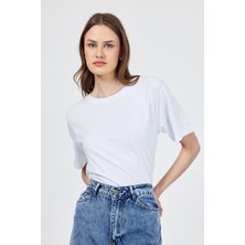 Beyaz Bisiklet Yaka %100 Pamuk Relaxed Fit Tişört 2142M