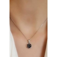 Ose Shop Oniks taşlı çiçek figürlü 925 ayar gümüş  minimal kolye