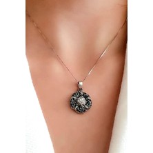 Ose Shop Oniks zirkon taş detaylı gümüş kolye