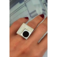 Ose Shop Oniks ve sedef taşlı özel tasarım gümüş yüzük