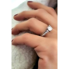 Ose Shop Zirkon taşlı gümüş tek taş yüzük