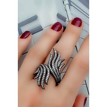 Ose Shop İtalyan tasarımı zirkon taş detaylı gümüş siyah rodajlı lüks yüzük