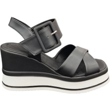 Ventes 111171Z 8 cm Kalın Topuklu Önü Açık Yumuşak Iç Pedli Günlük Kadın Tek Bant Sandalet