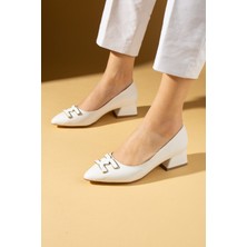 Pembe Potin Tokalı Kalın Kısa Topuklu Sivri Burun Kadın Ayakkabı 018-185-25