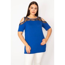 Şans Kadın Saks Omuz Dekolteli Dantelli Bluz 65N29290