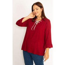 Kadın Bordo Yakası Kuşgözü Bağcık Detaylı Kol Ağzı Fırfır Büzgülü Bluz 65N34648