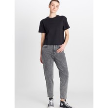 Wrangler Bisiklet Yaka Siyah Kadın T-Shirt W2510305001-RELAXED Fit Mid Logo T-