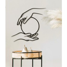 2 El Içinde Küre Duvar Dekor Tablo