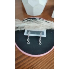 Çelik Zirkon Taşlı Minimalist Küpe Kız Çocukları Için Uygundur