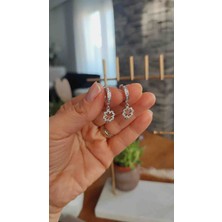 Çelik Zirkon Taşlı Yonca Kız Çocuk/yetişkin Küpe