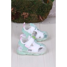 Vicco 332.B25Y.217 Live Beyaz Işıklı Kız Çocuk Sandalet