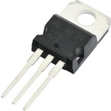 Tyn 825 TO-220 Tristor