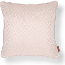 HoHo Decor Fiona Saten Kabartmalı Zigzag Desenli 45*45 Biyeli Kırlent Vizon