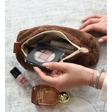 Pabtex Fermuarlı Peluş Makyaj Çantası (Kısa Tüylü) – Kadınlar Için En Yeni Makyaj Çantası