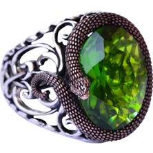 Sophistike Yılan Süslemeli 925 Ayar Gümüş Erkek Taş Yüzük Koleksiyonu - Çeşitli ve Canlı (Yapay Zümrüt Taşı)