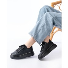 Siyah Platin Bağcıklı Dikişli Günlük Spor Ayakkabı