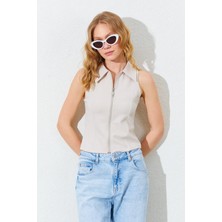 Kadın Bej Gömlek Yaka Fermuarlı Yelek