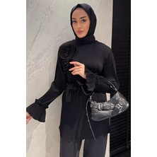 Julude Yaka Gül Detaylı Piliseli Kol Lastikli Tesettür Tunik P-00015653