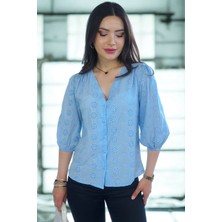 Lupinn Moda Mavi V Yaka Kendinden Desenli/nakışlı Kadın Bluz