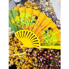 Plastik Desenli Yelpaze