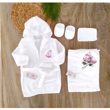 Bebe Kervanı Kız Bebek  Pamuklu Ortanca Çiçekli Bornoz Takımı 0-2 Yaş BBK1262