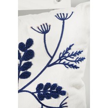 Beyaz Kumaş Punch Nakışlı Dekoratif Kırlent Kılıfı - Yaprak Desen - 45 x 45  cm