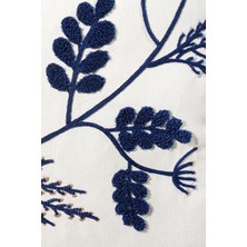 Beyaz Kumaş Punch Nakışlı Dekoratif Kırlent Kılıfı - Yaprak Desen - 45 x 45  cm