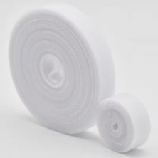 Cırt Cırt Sabitleyici Kablo Düzenleyici 5 Metre x 1cm Kanca ve Döngü Kayışları, Tekrar Kullanılabilir, Çift Taraflı Kanca Rulo Düzenleyici Kayışlar, Bağlama Bandı (Beyaz)