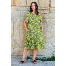 Kadın Desenli Kısa Kol Yeşil Cepli Fırfırlı Büyük Beden Elbise Viskon Yazlık Plaj Tatil Elbisesi